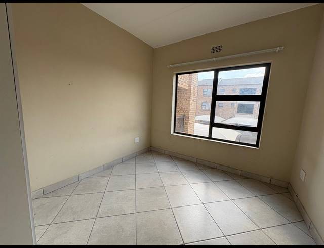 3 BEDROOM FLAT FOR SALE IN WALDRIFT